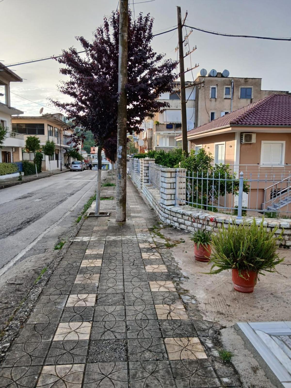 Goni Guest House Sarandë Rum bild